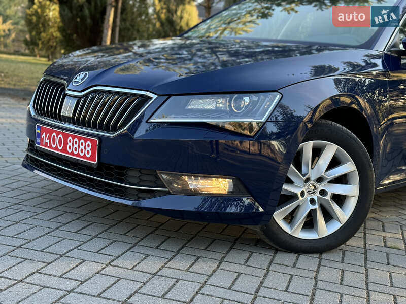 Универсал Skoda Superb 2018 в Дрогобыче