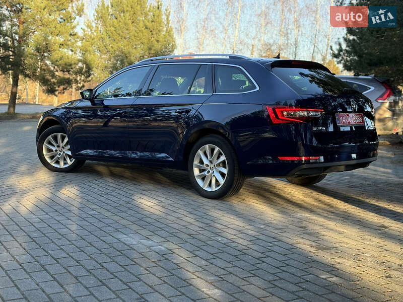 Универсал Skoda Superb 2018 в Дрогобыче