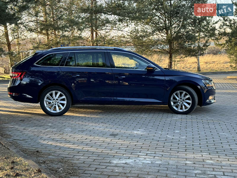 Универсал Skoda Superb 2018 в Дрогобыче
