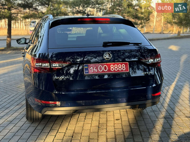 Универсал Skoda Superb 2018 в Дрогобыче