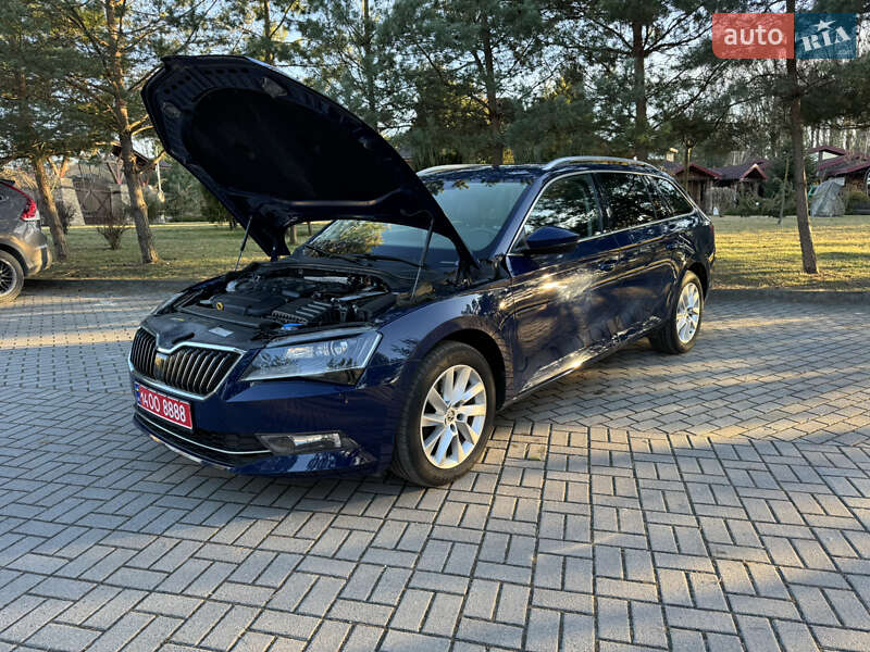 Универсал Skoda Superb 2018 в Дрогобыче