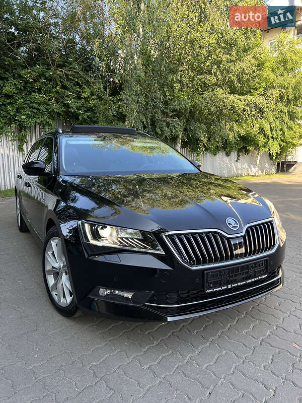 Универсал Skoda Superb 2018 в Луцке