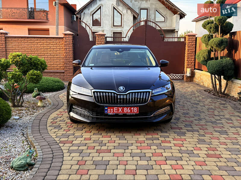Лифтбек Skoda Superb 2019 в Мукачево