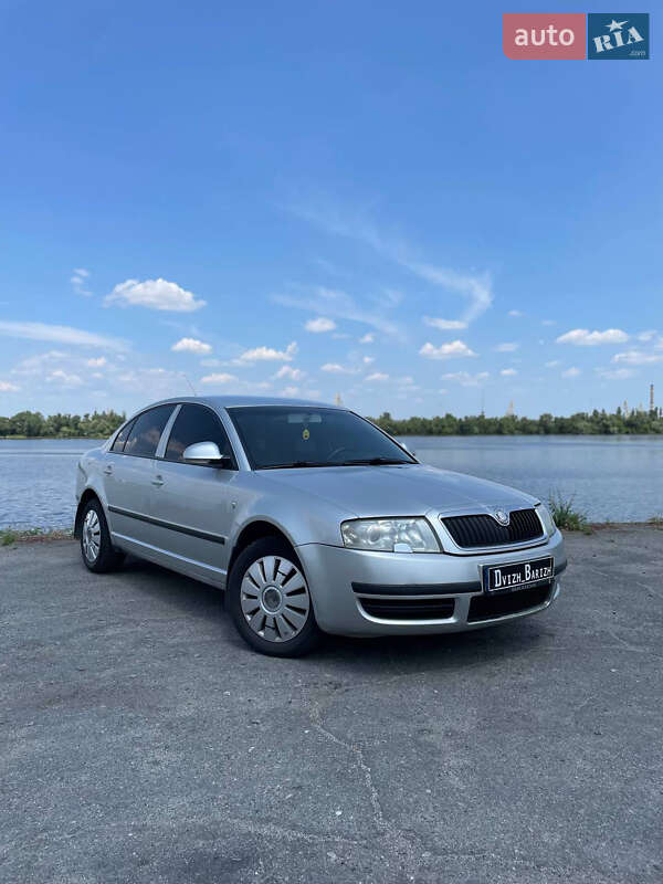 Skoda Superb 2006