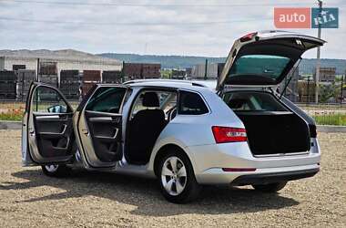 Універсал Skoda Superb 2020 в 