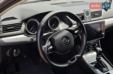 Універсал Skoda Superb 2020 в 