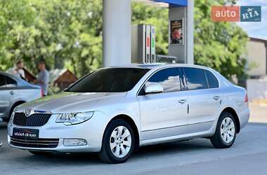 Лифтбек Skoda Superb 2012 в Николаеве