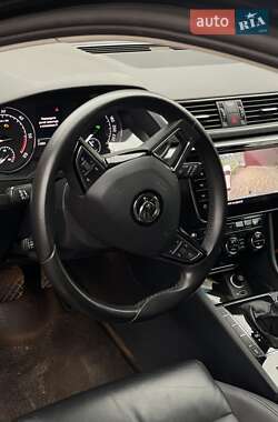 Универсал Skoda Superb 2019 в 