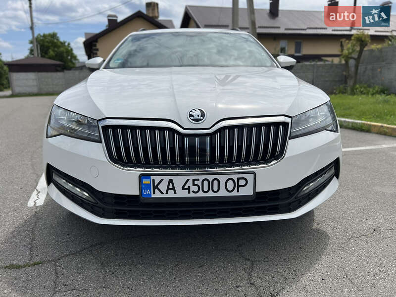 Универсал Skoda Superb 2019 в Киеве