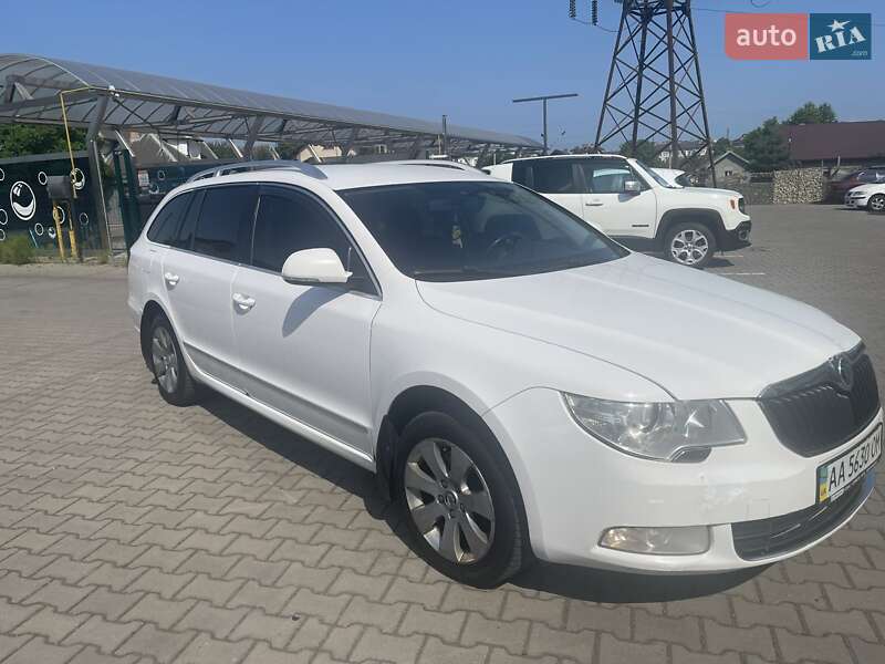 Универсал Skoda Superb 2011 в Ивано-Франковске