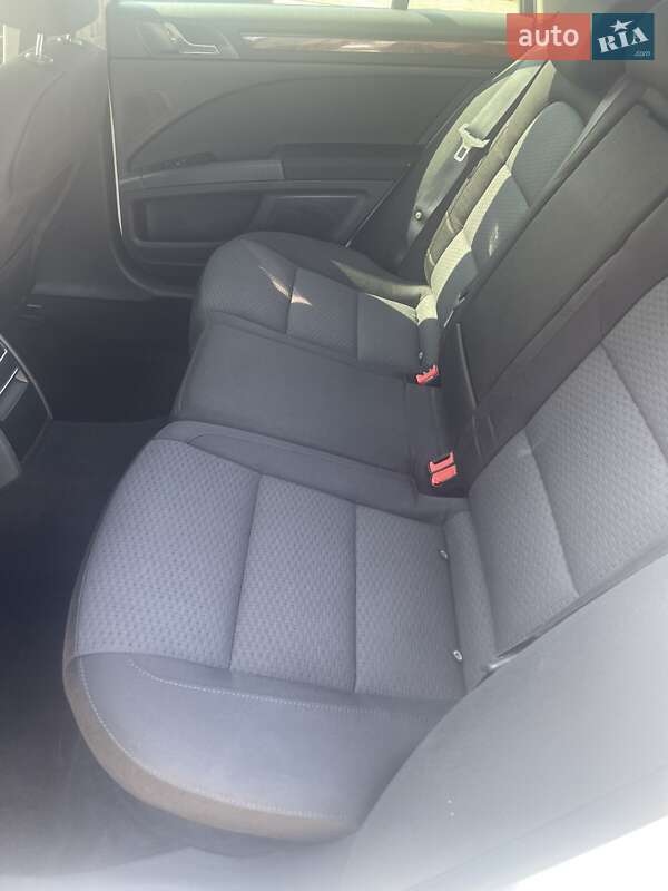 Универсал Skoda Superb 2011 в Ивано-Франковске