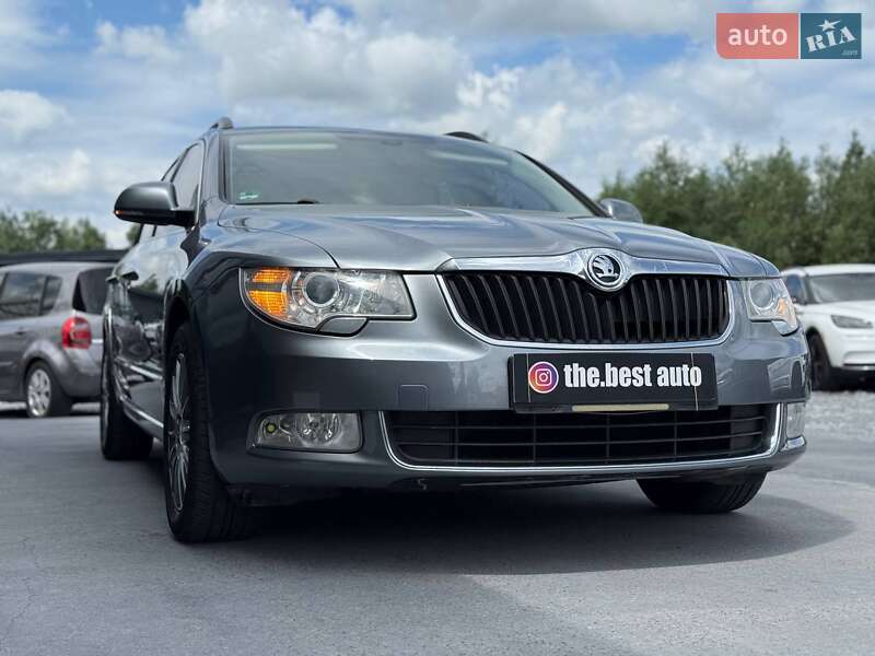 Универсал Skoda Superb 2011 в Ровно