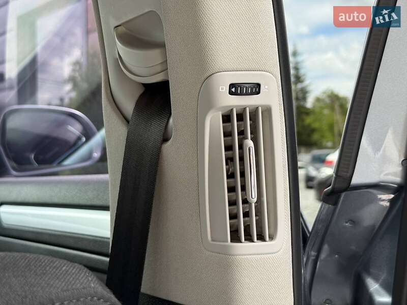 Универсал Skoda Superb 2011 в Ровно