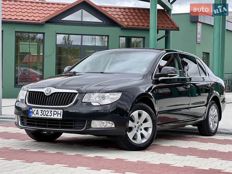 Skoda Superb 2011
