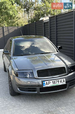 Лифтбек Skoda Superb 2006 в 