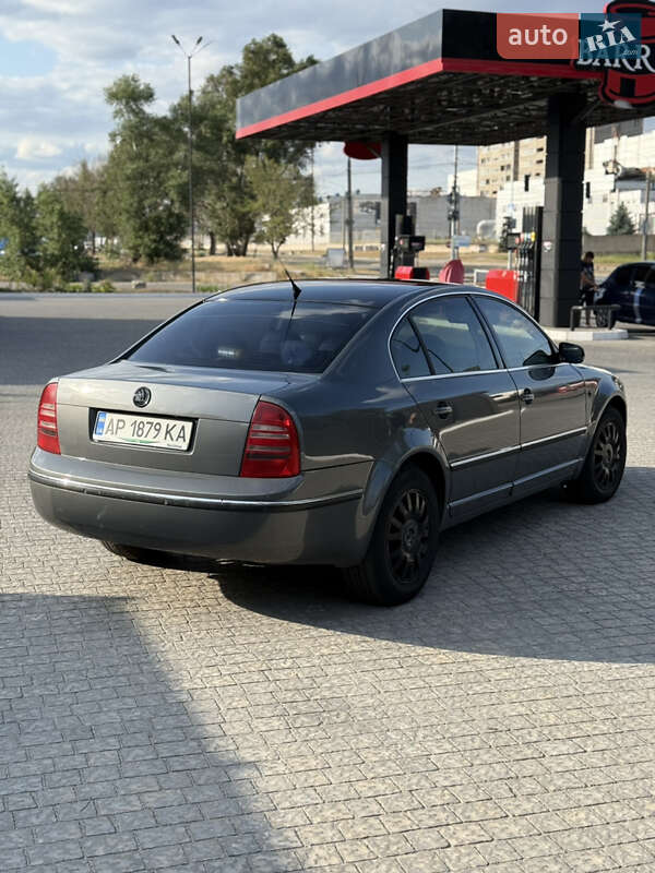 Лифтбек Skoda Superb 2006 в Запорожье