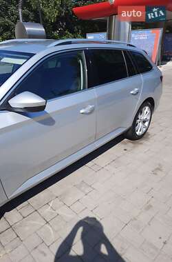 Универсал Skoda Superb 2019 в 