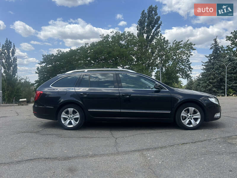 Универсал Skoda Superb 2012 в Южноукраинске