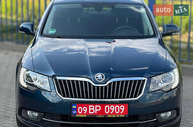 Универсал Skoda Superb 2015 в 