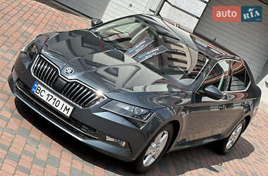 Ліфтбек Skoda Superb 2015 в Івано-Франківську