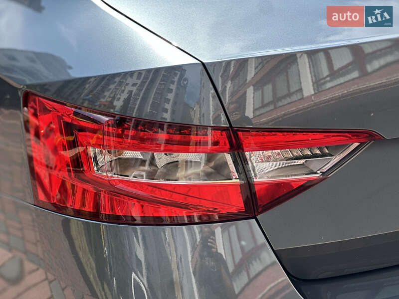 Ліфтбек Skoda Superb 2015 в Івано-Франківську