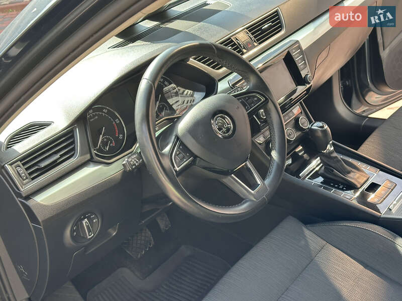 Ліфтбек Skoda Superb 2015 в Івано-Франківську