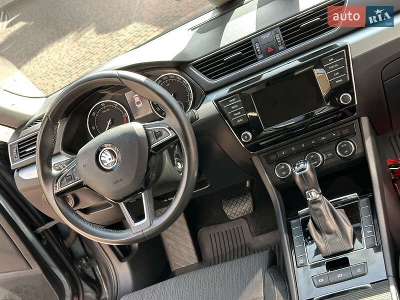 Ліфтбек Skoda Superb 2015 в Івано-Франківську