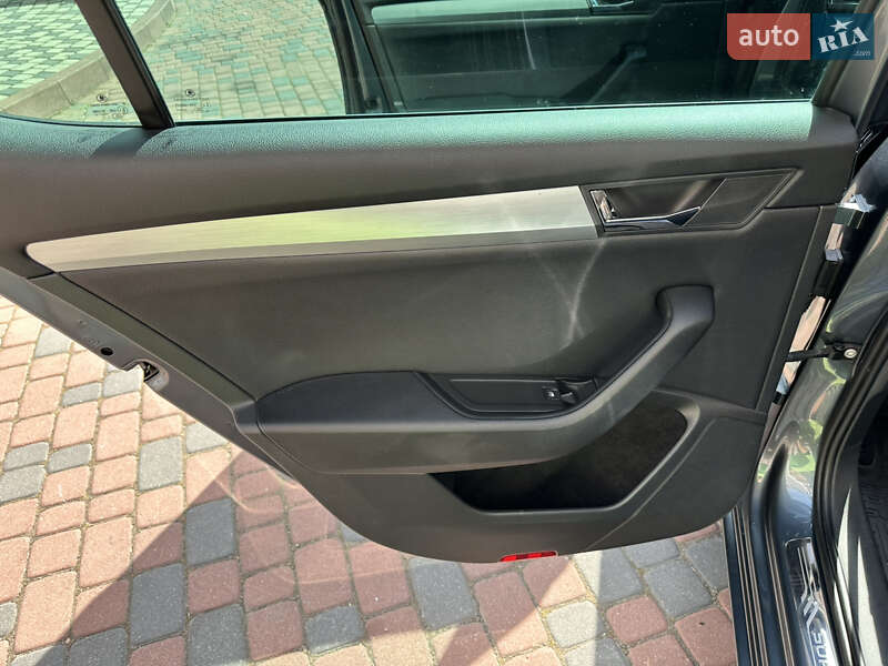 Ліфтбек Skoda Superb 2015 в Івано-Франківську