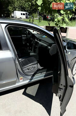 Лифтбек Skoda Superb 2012 в 