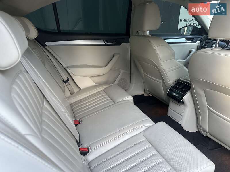 Лифтбек Skoda Superb 2016 в Киеве