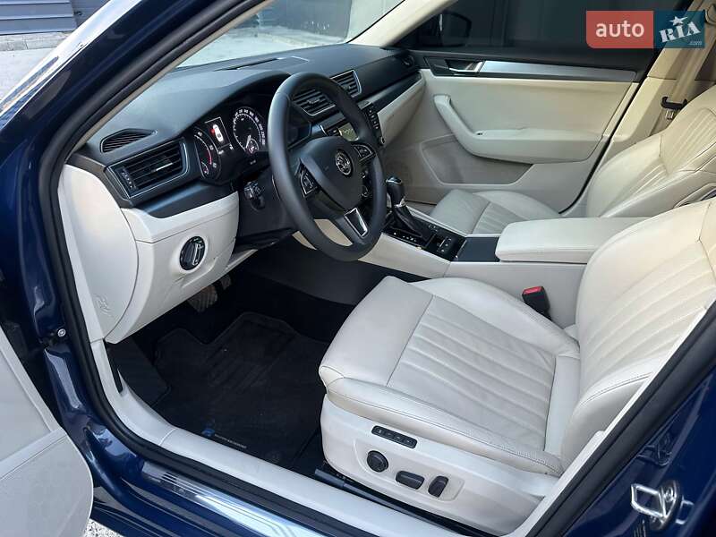 Лифтбек Skoda Superb 2016 в Киеве