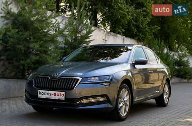 Лифтбек Skoda Superb 2022 в Хмельницком