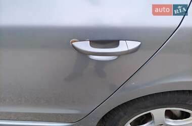 Лифтбек Skoda Superb 2012 в 