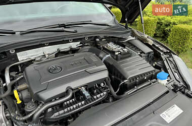 Лифтбек Skoda Superb 2017 в 