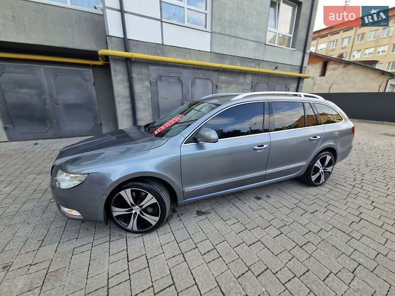 Универсал Skoda Superb 2010 в Ивано-Франковске