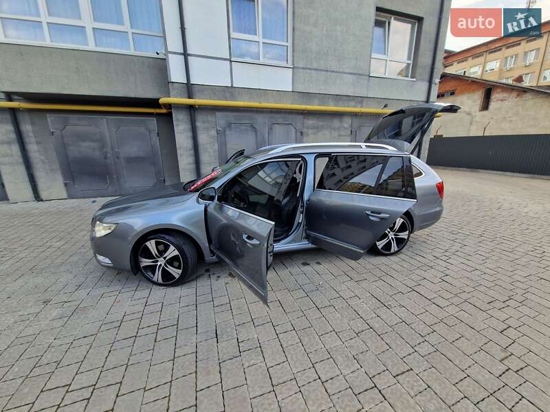 Универсал Skoda Superb 2010 в Ивано-Франковске
