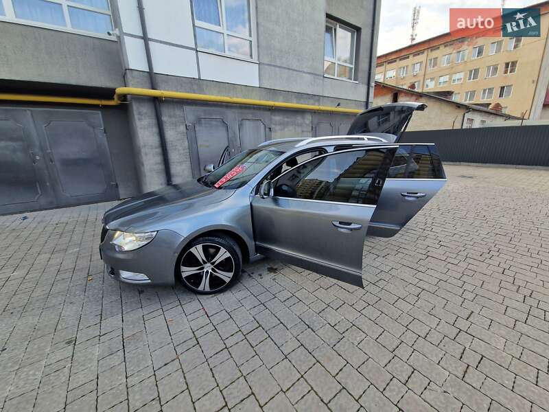 Универсал Skoda Superb 2010 в Ивано-Франковске