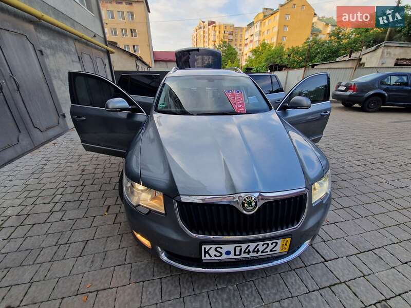 Универсал Skoda Superb 2010 в Ивано-Франковске