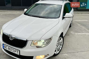 Универсал Skoda Superb 2010 в 