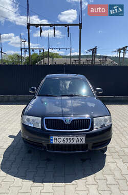Лифтбек Skoda Superb 2007 в Сколе