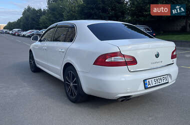 Лифтбек Skoda Superb 2010 в 