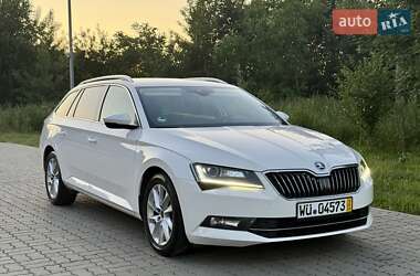Универсал Skoda Superb 2019 в Стрые