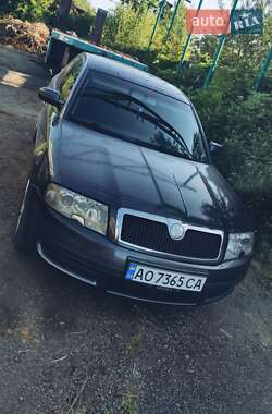 Лифтбек Skoda Superb 2004 в Виноградове