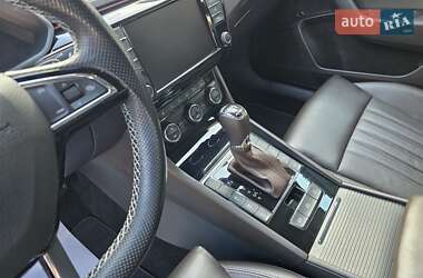 Лифтбек Skoda Superb 2016 в 