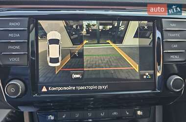 Лифтбек Skoda Superb 2016 в 