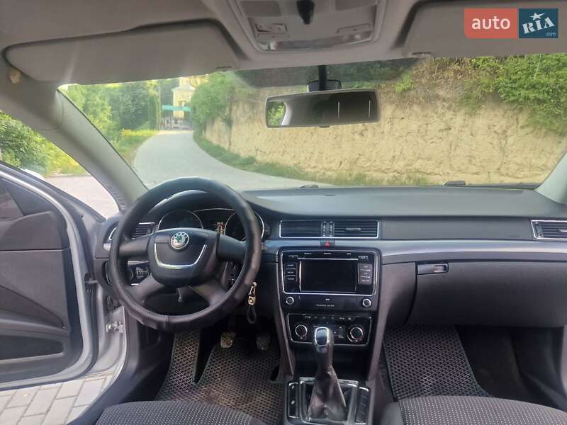 Универсал Skoda Superb 2011 в Кременце фото 10 Универсал Skoda Superb 2011 в Кременце