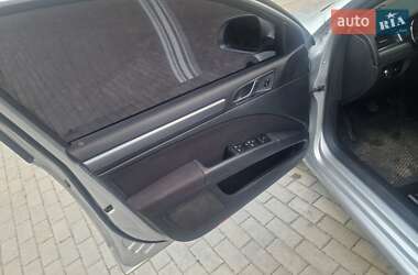Універсал Skoda Superb 2011 в 