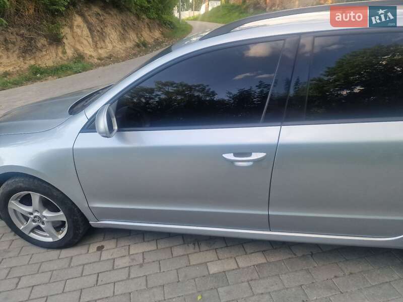Универсал Skoda Superb 2011 в Кременце фото 32 Универсал Skoda Superb 2011 в Кременце