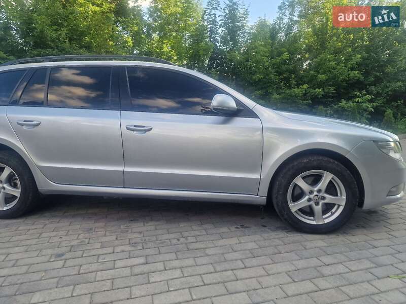 Универсал Skoda Superb 2011 в Кременце фото 43 Универсал Skoda Superb 2011 в Кременце