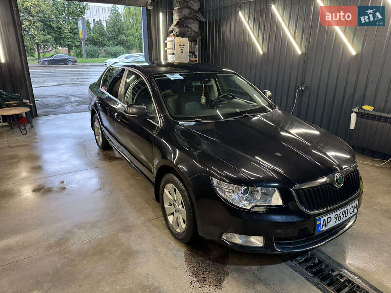 Skoda Superb 2011